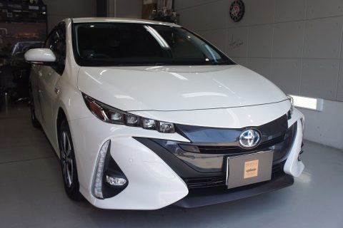 藤沢市のT様　トヨタ　PHV　PRO－７ハイパーガラスコーティングサムネイル